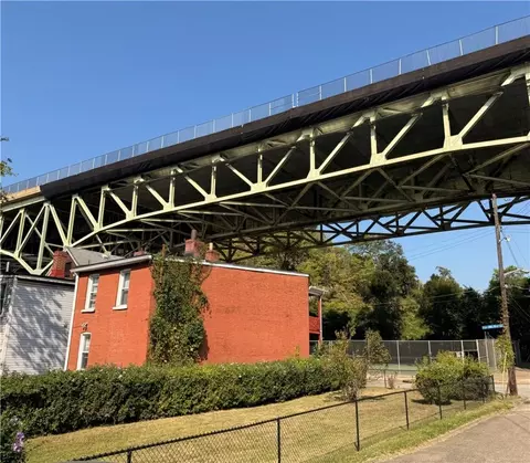 0 Four Mile Run Rd, Pittsburgh, PA 15207