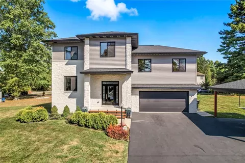 5237 Virginia Rd, Hermitage, PA 16148