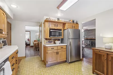 Kitchen - 4983 Simmons Cir, Export, PA 15632 photo 3 of 4