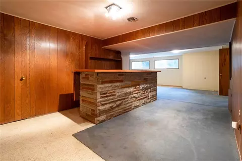 Living - 497 Ross Rd, Eighty Four, PA 15330 photo 6 of 7