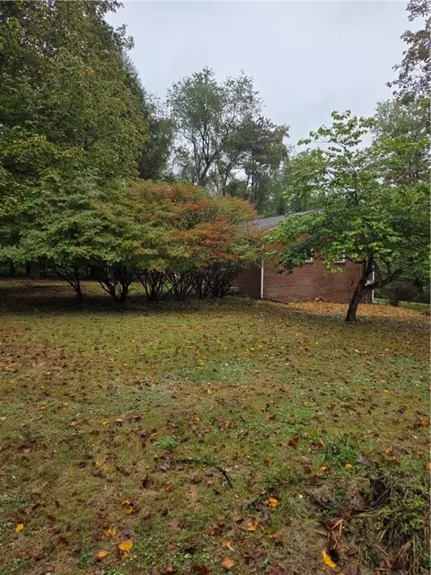 Exterior - 497 Ross Rd, Eighty Four, PA 15330 photo 7 of 7