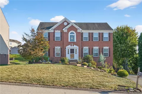 19 Beagle Ct, Jefferson Hills, PA 15025