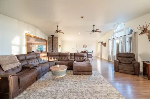 Living - 6428 Hilty Rd, Export, PA 15632 photo 1 of 3
