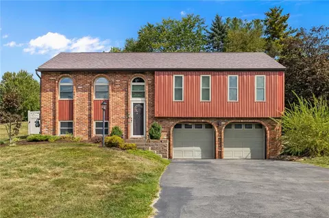 75 Fawnvue Dr, Mckees Rocks, PA 15136