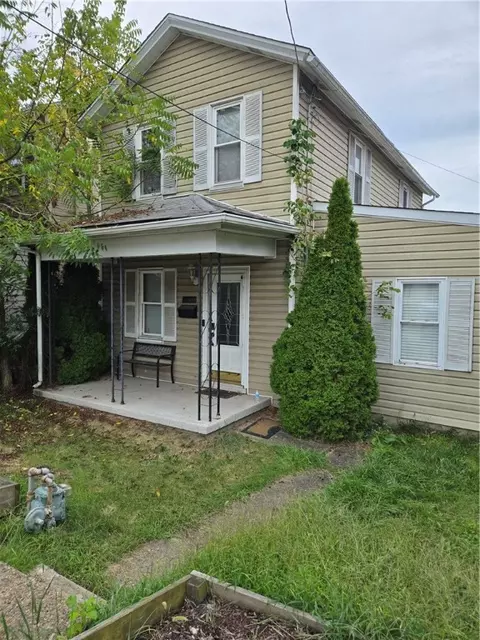 1618 W Railroad St, Carnegie, PA 15106