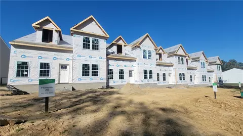 109 Blue Bird Ln #215, Sarver, PA 16055