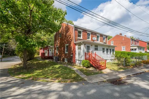 1 Spruce St, Ellsworth, PA 15331