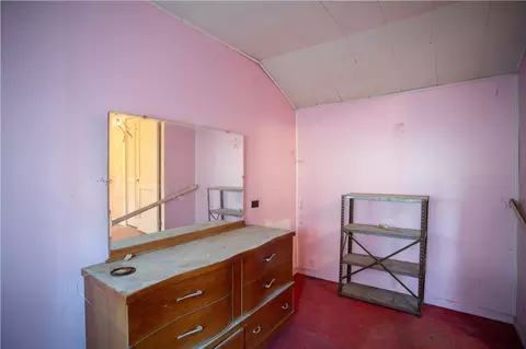Bedroom - 802 Summit Ave, Monaca, PA 15061 photo 1 of 4