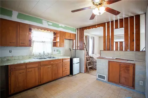 Kitchen - 802 Summit Ave, Monaca, PA 15061 photo 1 of 2