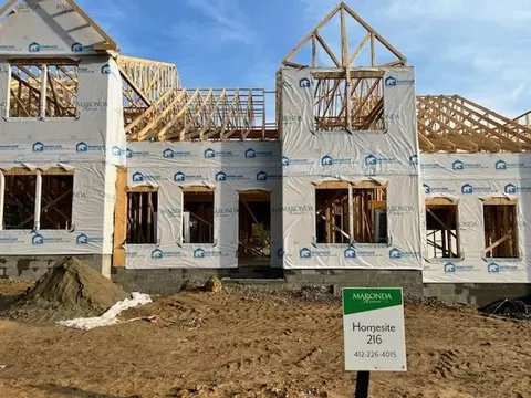 107 Blue Bird Ln #216, Sarver, PA 16055