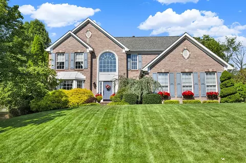 159 Valley View Dr, Belle Vernon, PA 15012