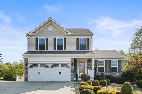 111 Hermitage Ct, Zelienople, PA 16063