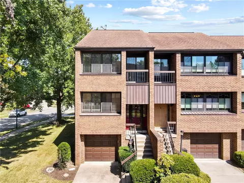 1501 Pinehurst Ln, Oakmont, PA 15139
