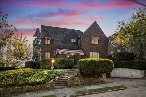 1401 Amanda St, Pittsburgh, PA 15210
