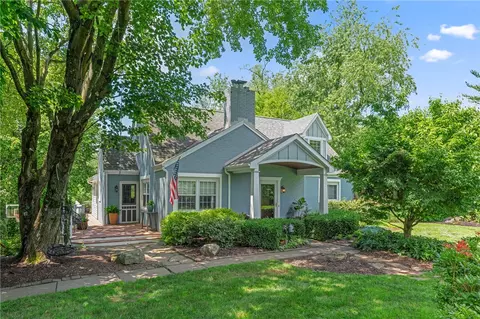 831 Field Club Rd, Pittsburgh, PA 15238