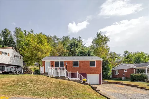 4902 Hialeah Dr, Pittsburgh, PA 15239