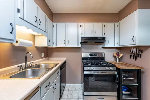 Kitchen - 217 Longview Dr, Irwin, PA 15642 photo 2 of 3