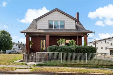 200 Marshall Ave, Carnegie, PA 15106