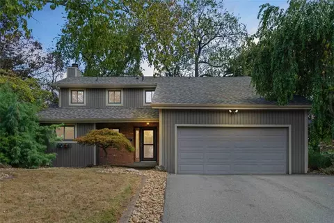 17 Cambria Pt, Pittsburgh, PA 15209