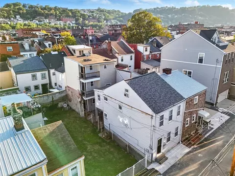 1824 Fox Way, Pittsburgh, PA 15203