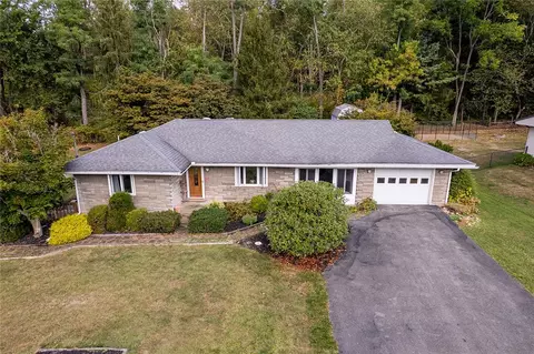 119 Berkey Acres Rd, Greensburg, PA 15601