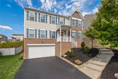 426 Patriot Dr, Carnegie, PA 15106