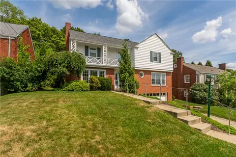 1413 Terrace Dr, Pittsburgh, PA 15228
