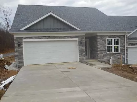 27 Pinehurst Pl # 27, Beaver, PA 15009
