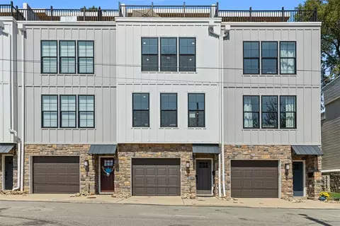 130 E Jefferson, Pittsburgh, PA 15212