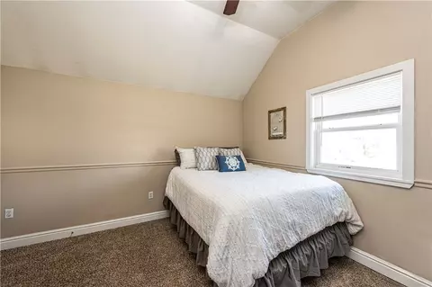 Bedroom - 64 Penn Ave, Irwin, PA 15642 photo 5 of 5