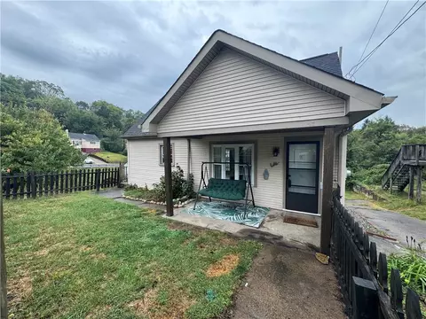 2634 Homestead Duquesne Rd, West Mifflin, PA 15122