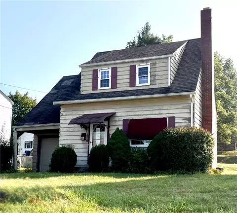 749 Pershing St, Ellwood City, PA 16117