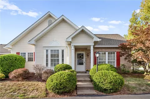 6028 Belle Terre Ct, Bridgeville, PA 15017