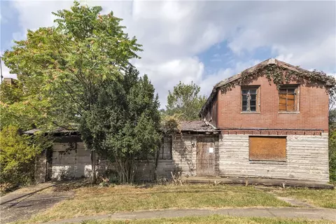 2241 Laketon Rd, Pittsburgh, PA 15221