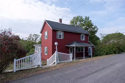 1645 Brown Rd, Ellwood City, PA 16117