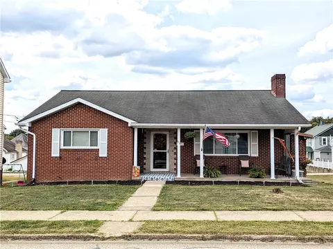 109 Homestead Ave, Scottdale, PA 15683