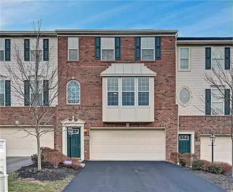113 Maple Ridge Ct, Canonsburg, PA 15317