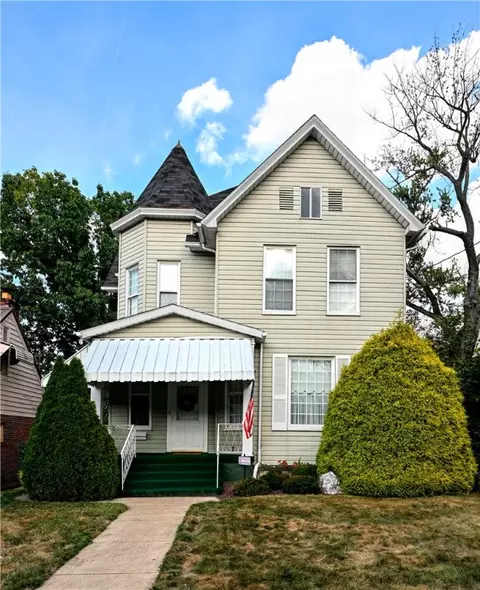 408 Crest Ave, Charleroi, PA 15022