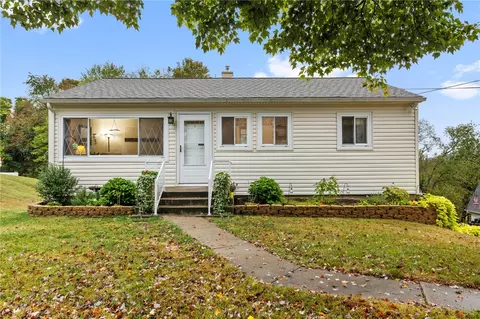 153 Skyline Dr, Beaver Falls, PA 15010