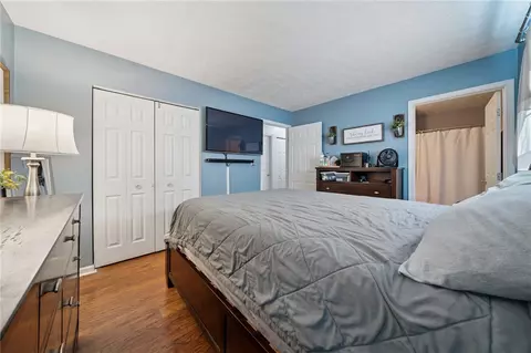 Bedroom - 970 Castleview Dr, Irwin, PA 15642 photo 2 of 4