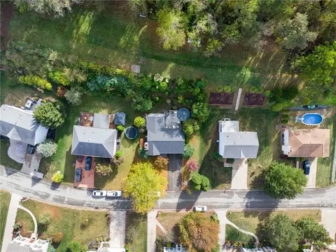View/Area - 970 Castleview Dr, Irwin, PA 15642 photo 1 of 2