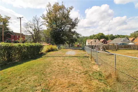 Exterior - 1326 Wolfe Ave, Braddock, PA 15104 photo 3 of 8