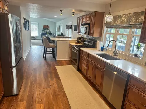 Kitchen - 110 Wilhelm Dr, Monaca, PA 15061 photo 2 of 4
