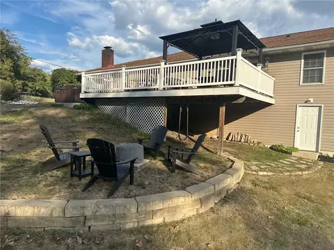 Exterior - 110 Wilhelm Dr, Monaca, PA 15061 photo 3 of 5