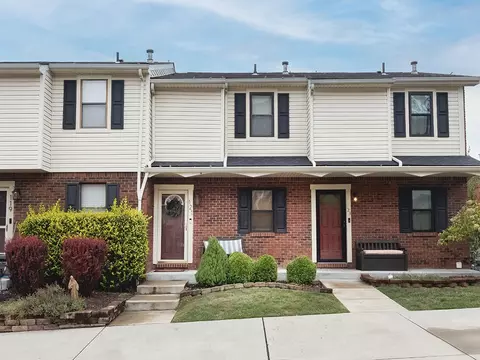 121 Hillvue Dr, Seven Fields, PA 16046