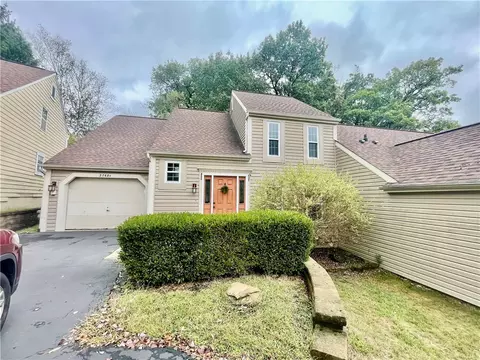 2568 Grouse Rdg #A, Wexford, PA 15090