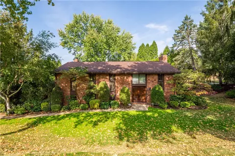 993 Osage Rd, Pittsburgh, PA 15243