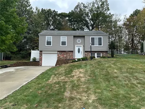 529 Chaparral Dr, Cranberry Township, PA 16066