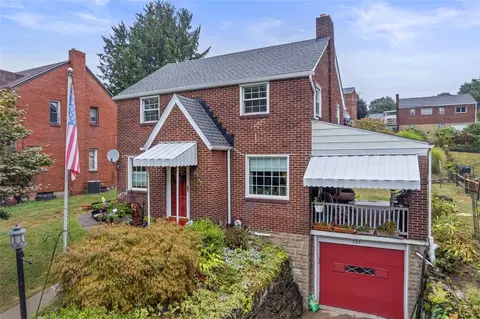 3921 W Run Rd, Homestead, PA 15120