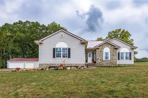 716 Rutledge Rd, Transfer, PA 16154